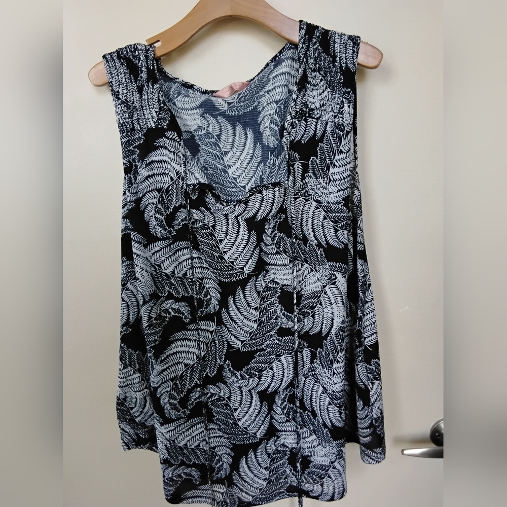 Blue & White Fern-Print Sleeveless Tank Top